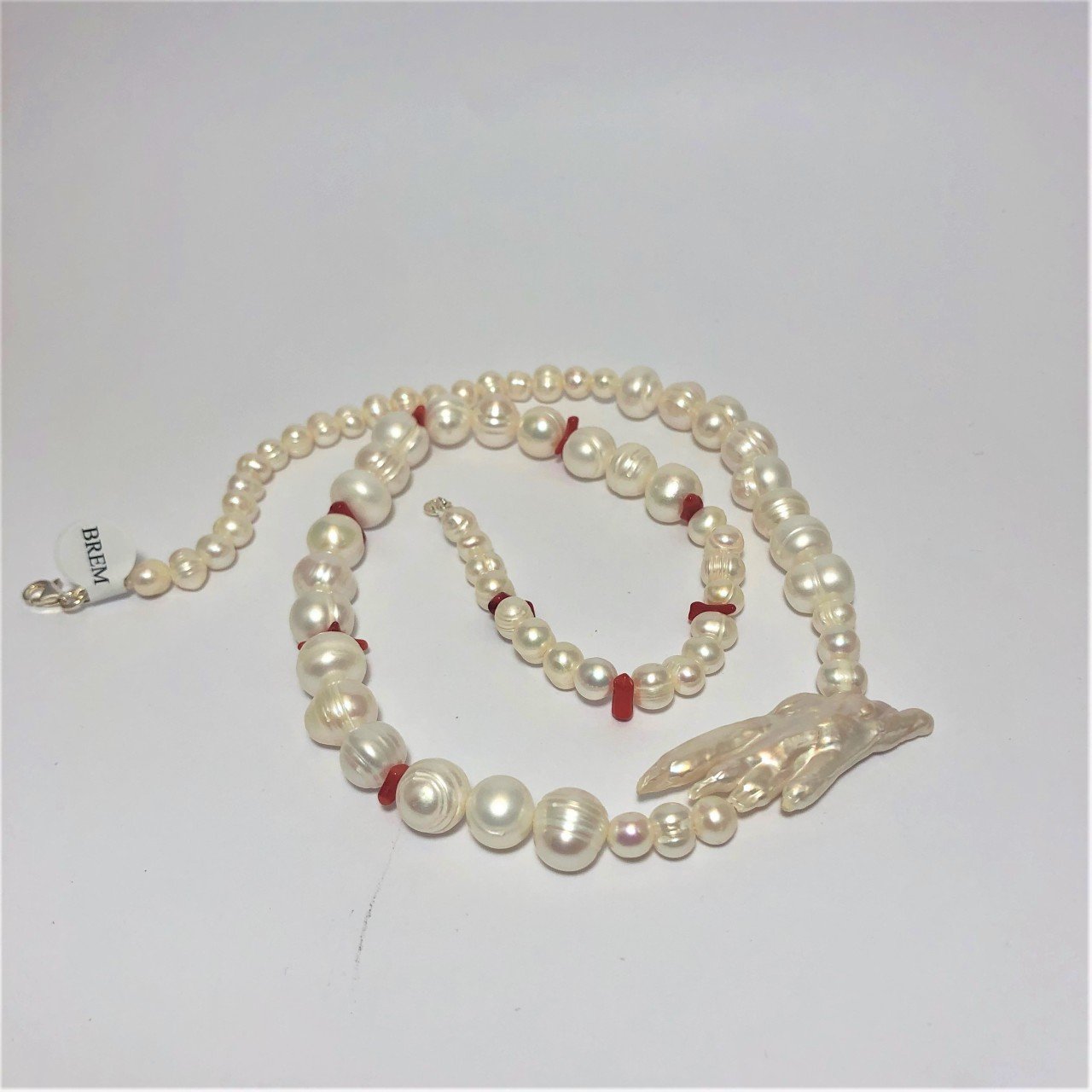 Tasarım İnci Kolye