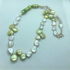 Magic of Green Necklace